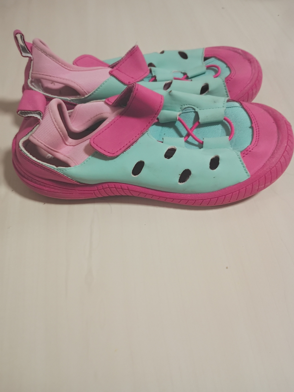 Kids Oomphies Aqua-Turquoise and Pink Water Shoes - Picture 2 of 5